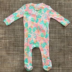 NWOT Lilly Pulitzer x Pottery Barn Organic Nursery Pajamas in Isle Be Back 6-9M
